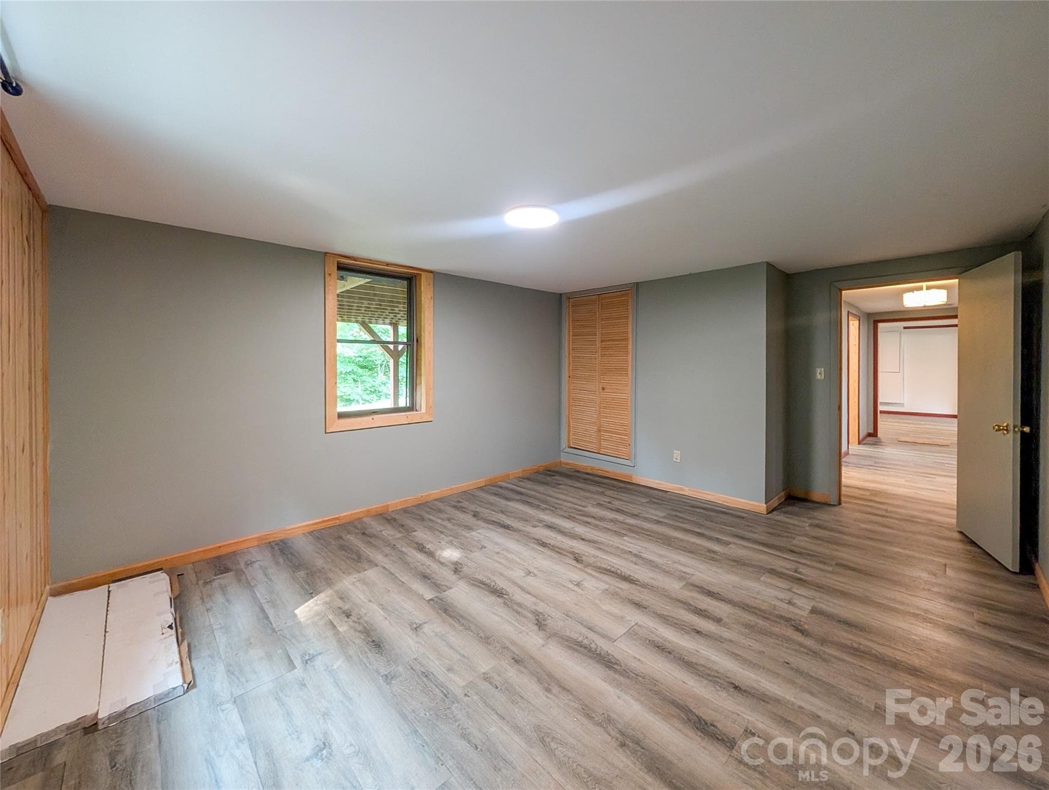Single Family Residence at 328 Wooded Valley Lane, Burnsville, photo 33 of 47