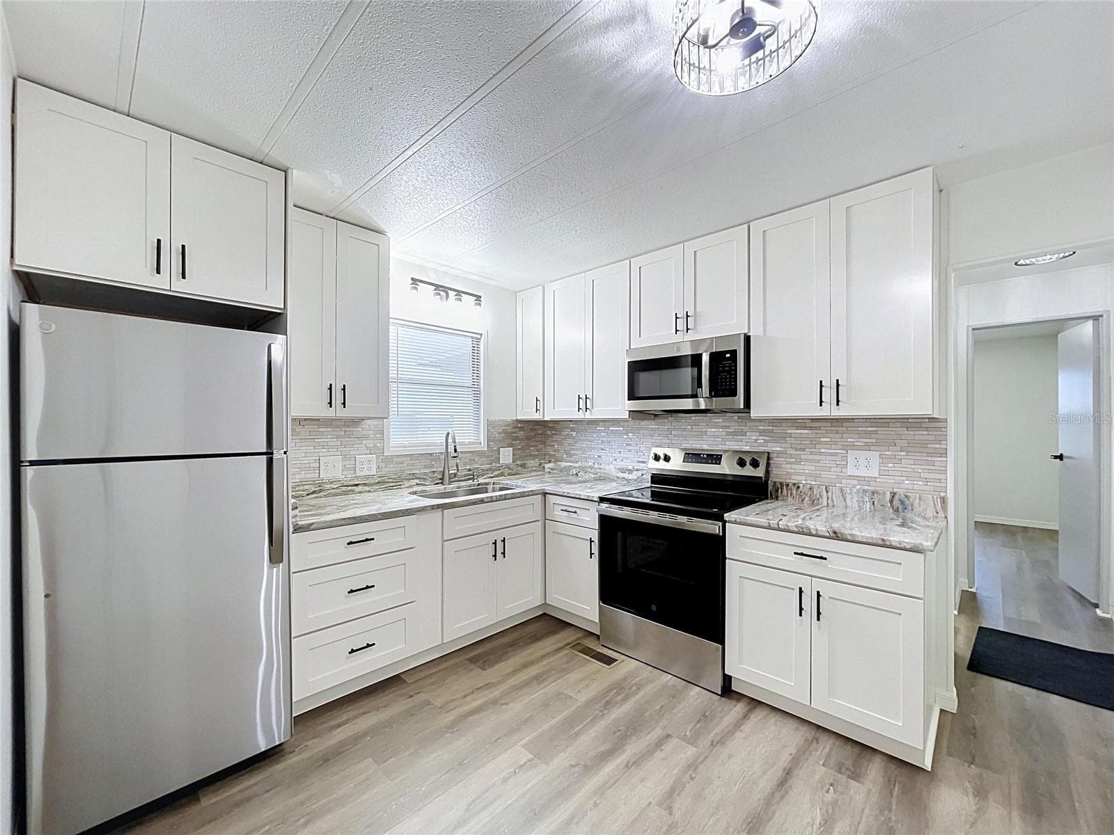 New Kitchen Cabinets, Counters, Appliances - 6965 FORT KING RD, ZEPHYRHILLS