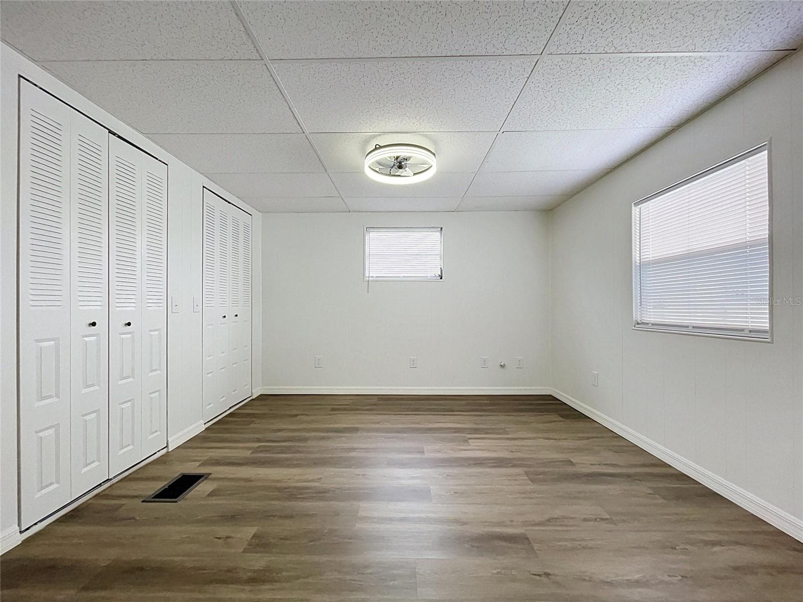 Bedroom 1 with double closets - 6965 FORT KING RD, ZEPHYRHILLS