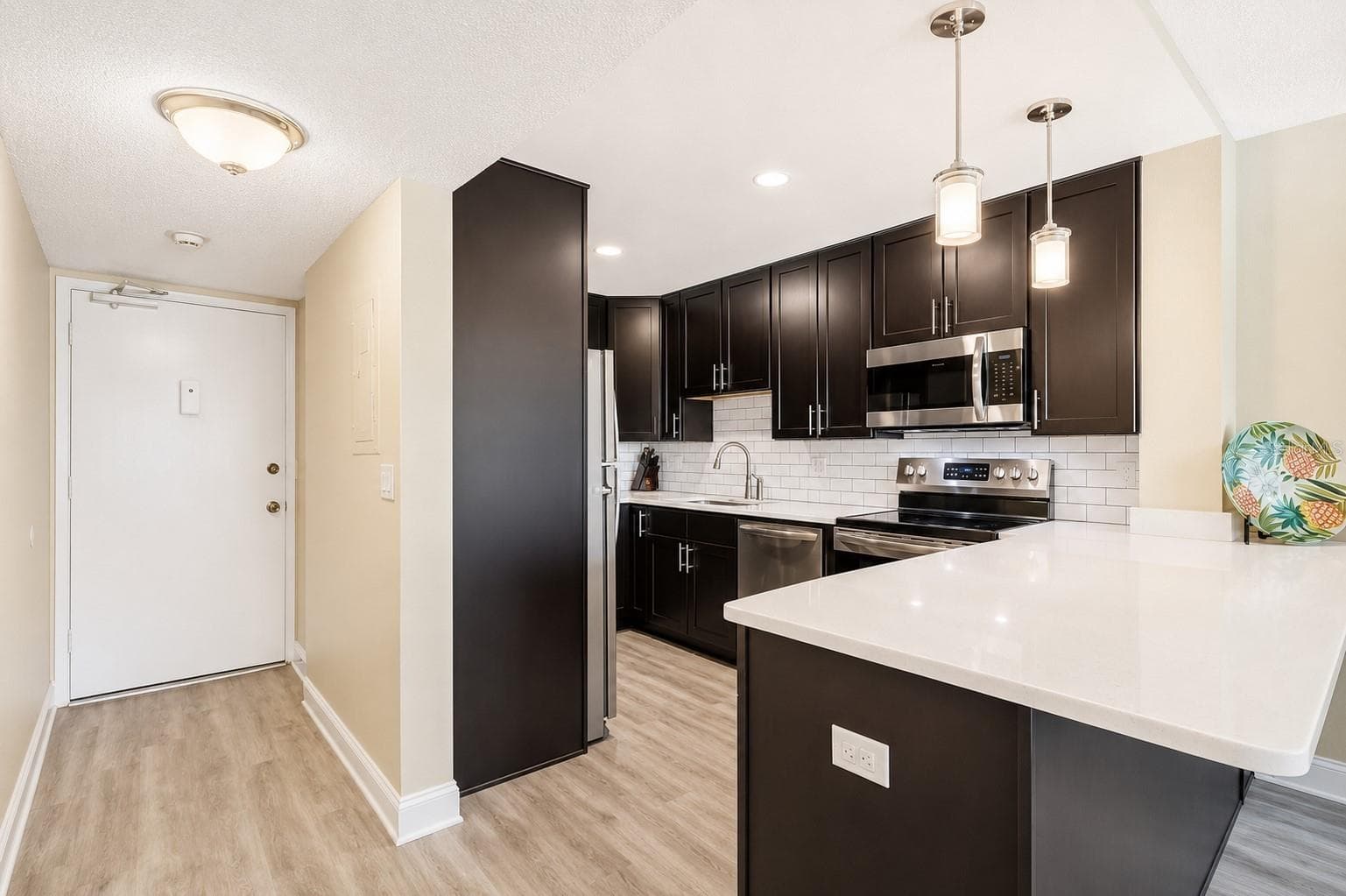 51 ISLAND WAY #311