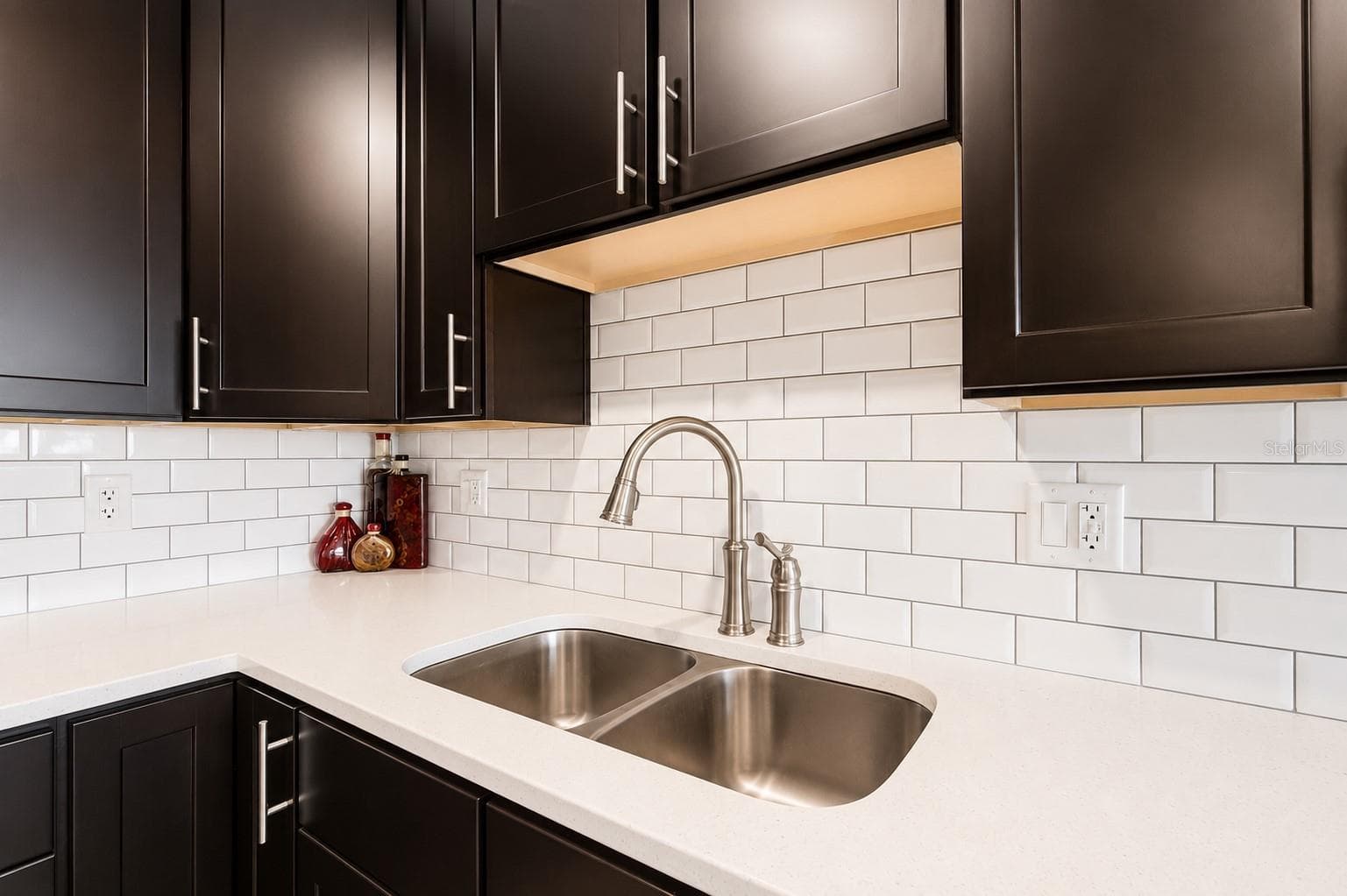 Kitchen, with breakfast bar. - 51 ISLAND WAY #311, CLEARWATER BEACH