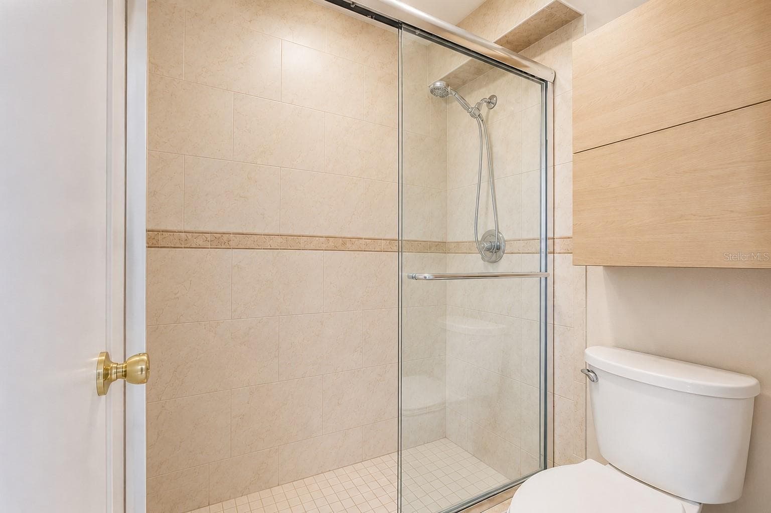 Walk-in shower. - 51 ISLAND WAY #311, CLEARWATER BEACH