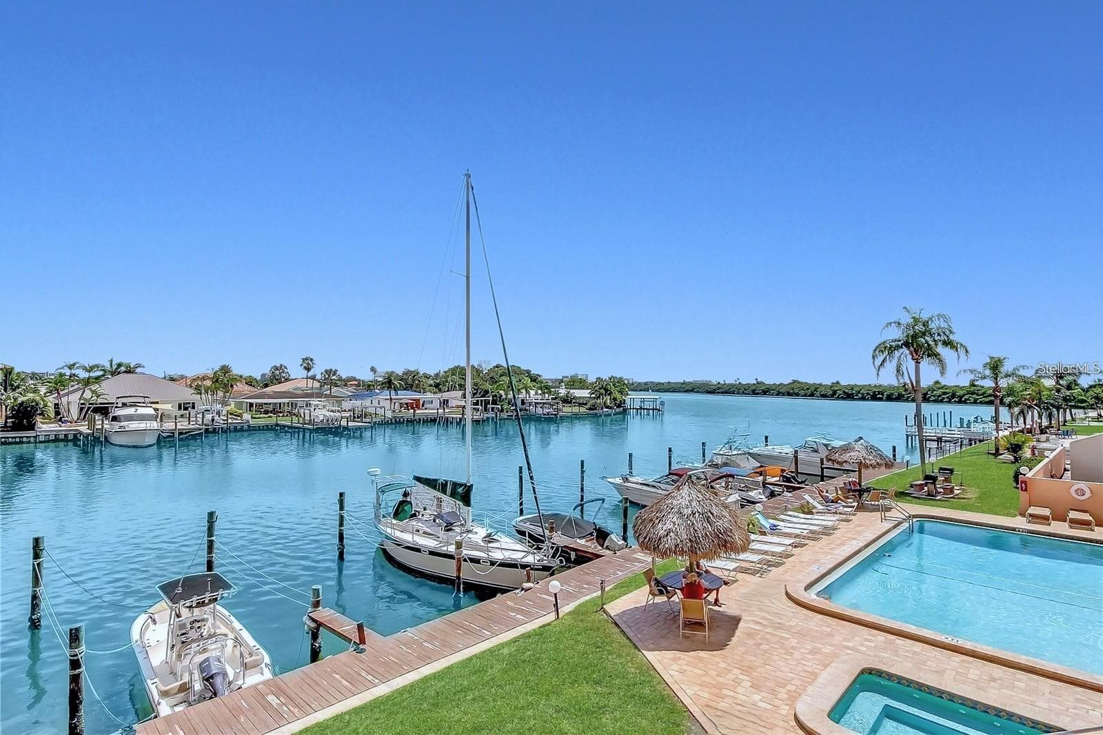 Beautiful grounds with resort style amenities. - 51 ISLAND WAY #311, CLEARWATER BEACH