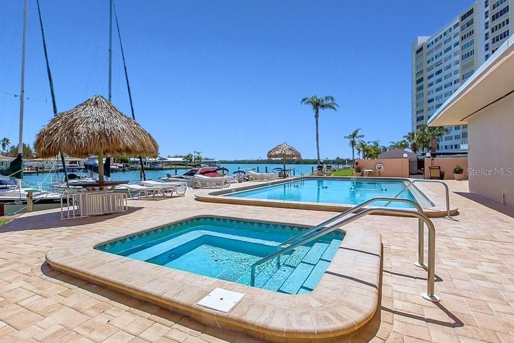 Beautiful grounds with resort style amenities. - 51 ISLAND WAY #311, CLEARWATER BEACH