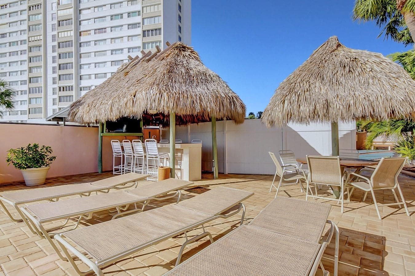 Beautiful grounds with resort style amenities. - 51 ISLAND WAY #311, CLEARWATER BEACH