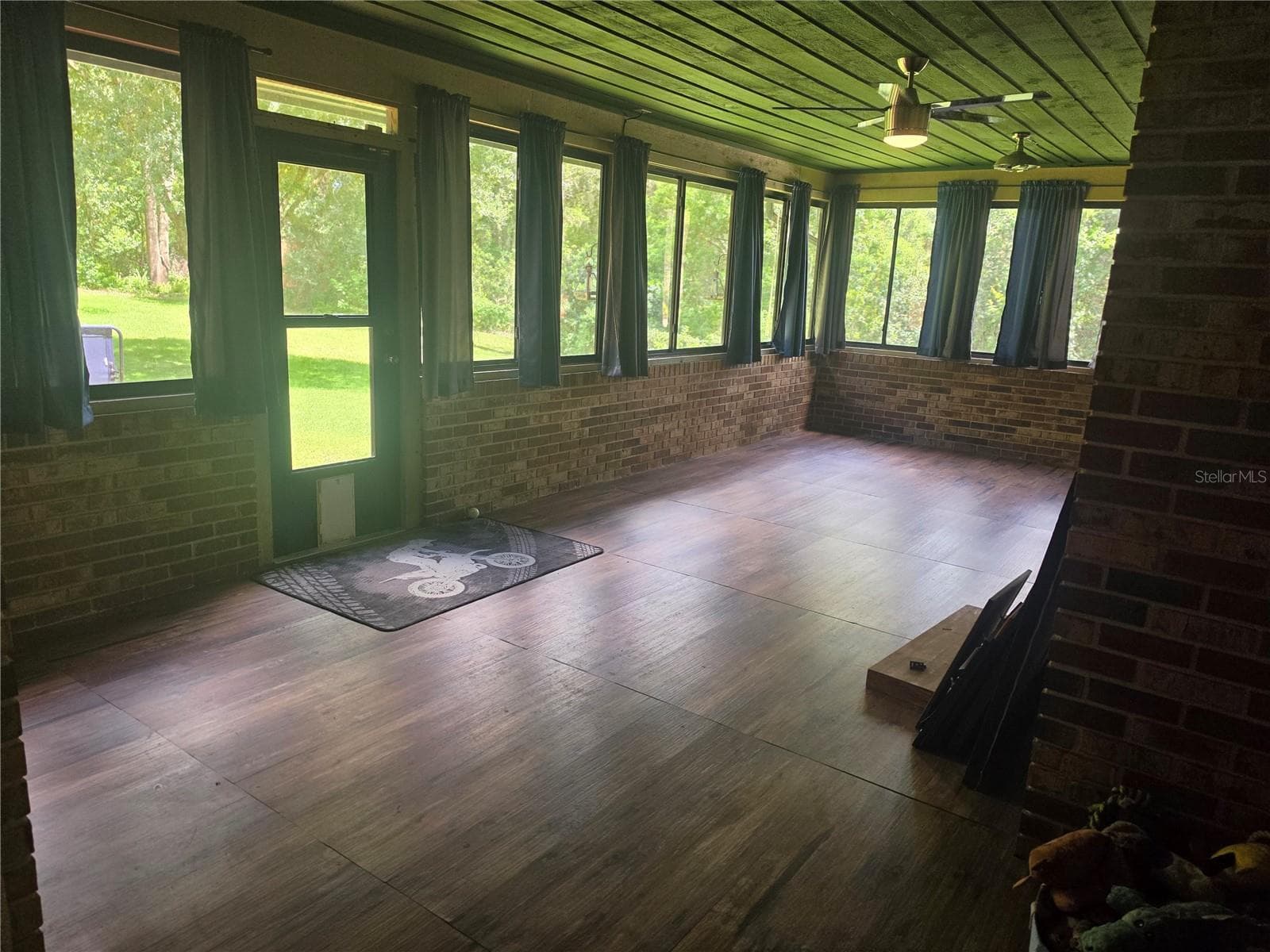 Florida room - 2417 S OAK PARK DR, DELAND