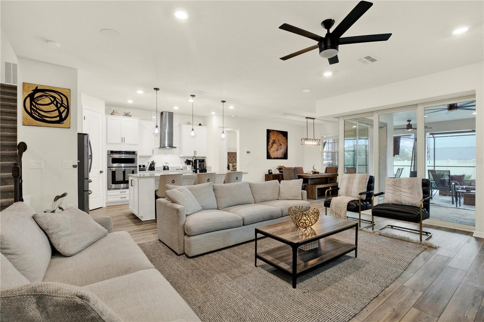 Single Family Residence at 19234 MOSSY PINE DR, TAMPA, photo 6 of 50