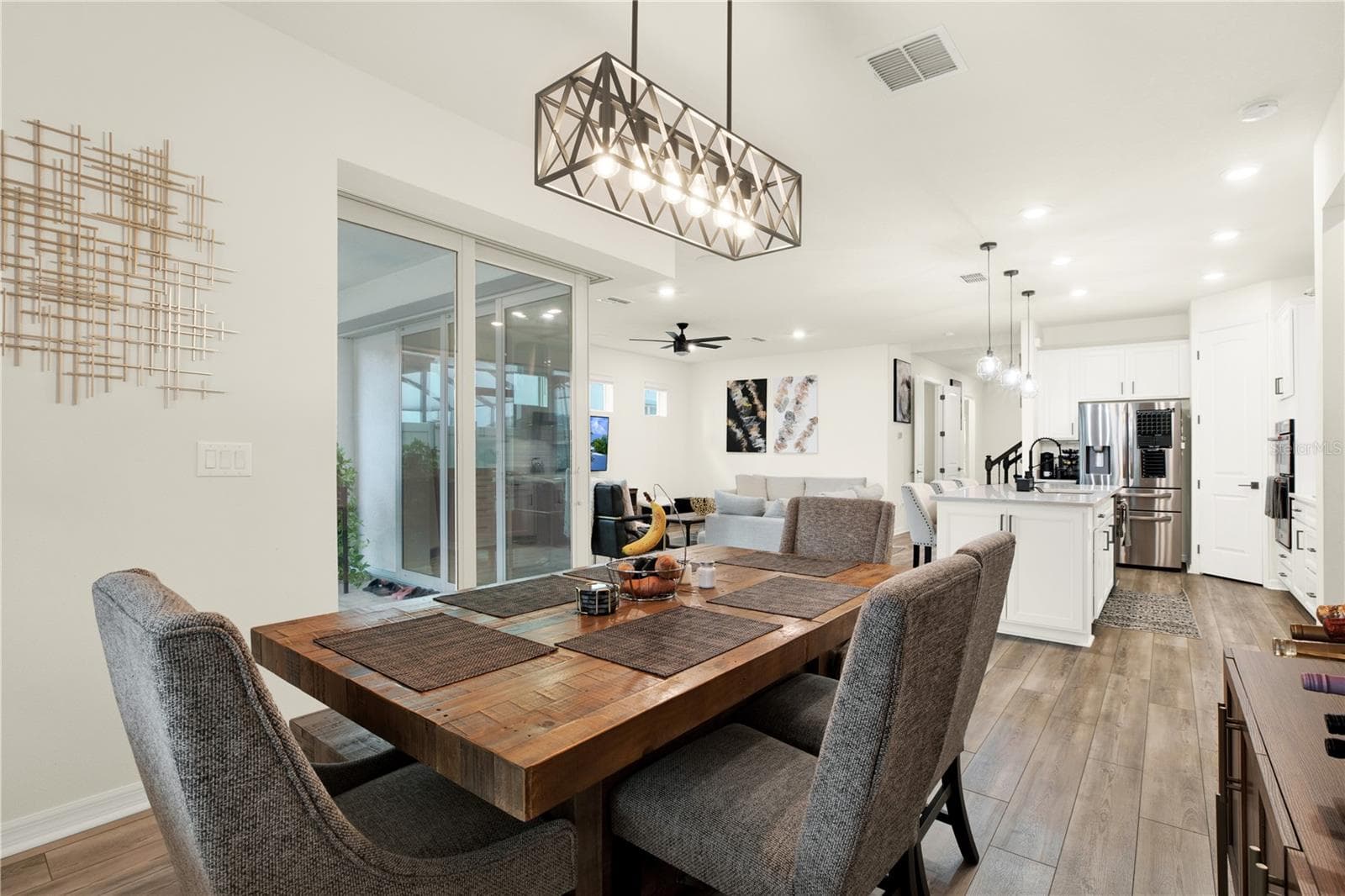 Single Family Residence at 19234 MOSSY PINE DR, TAMPA, photo 14 of 50
