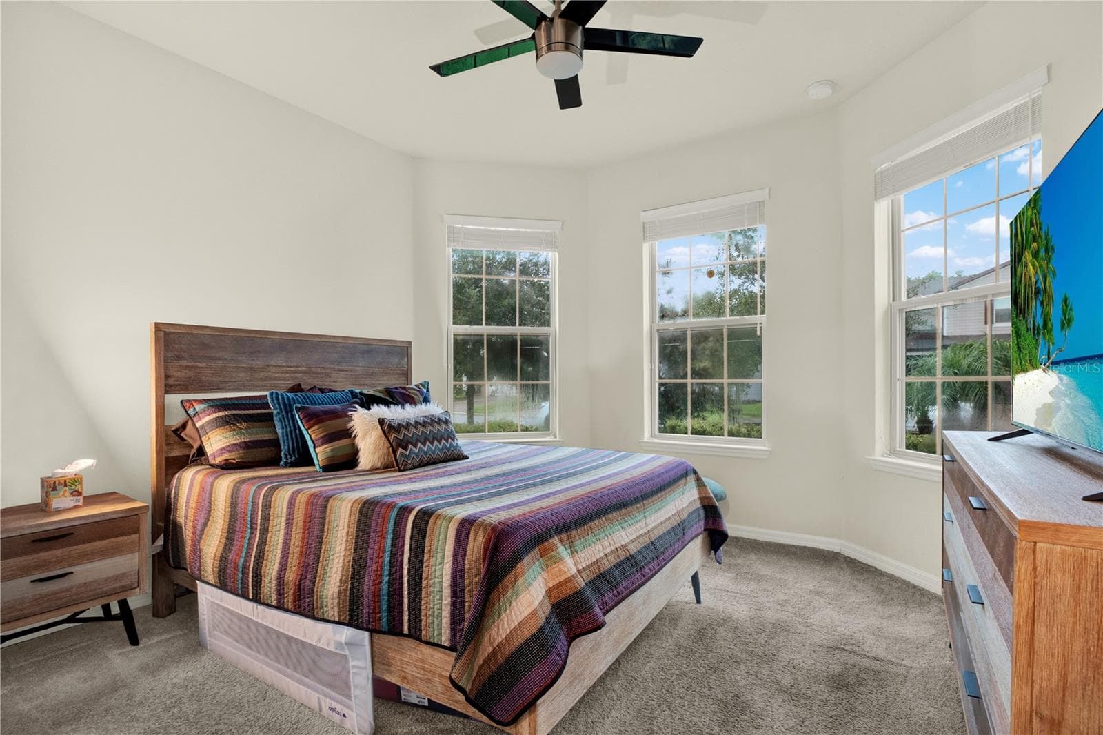 Single Family Residence at 19234 MOSSY PINE DR, TAMPA, photo 19 of 50