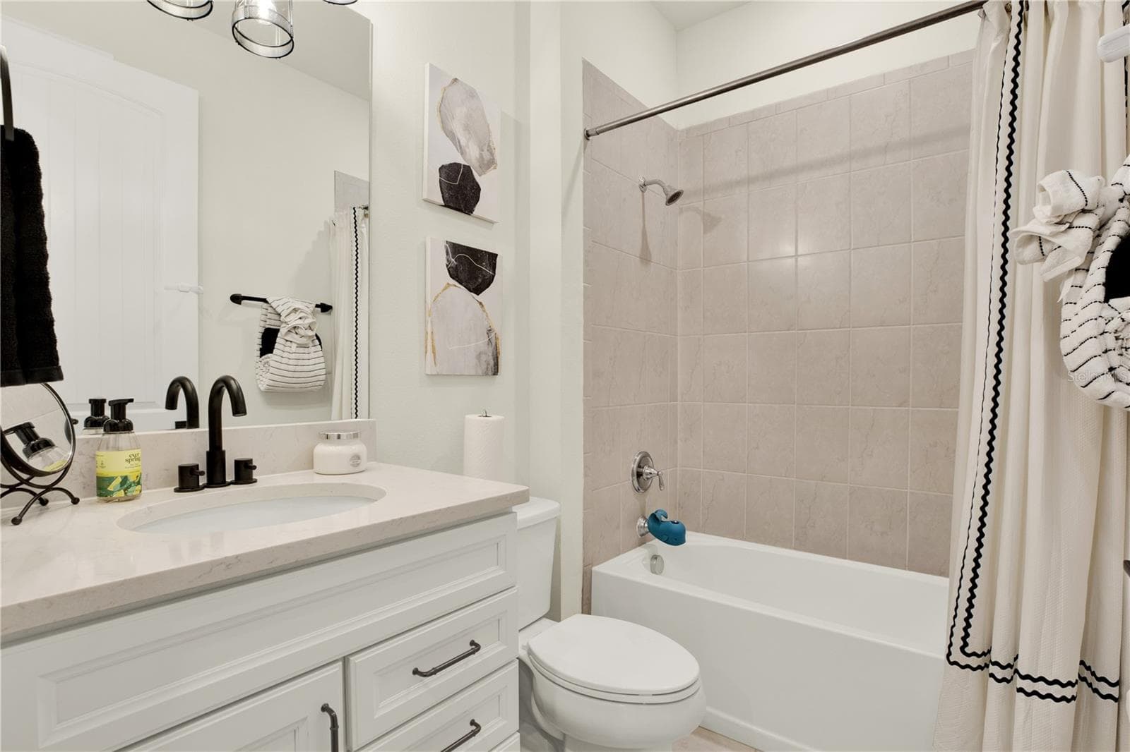 Single Family Residence at 19234 MOSSY PINE DR, TAMPA, photo 20 of 50