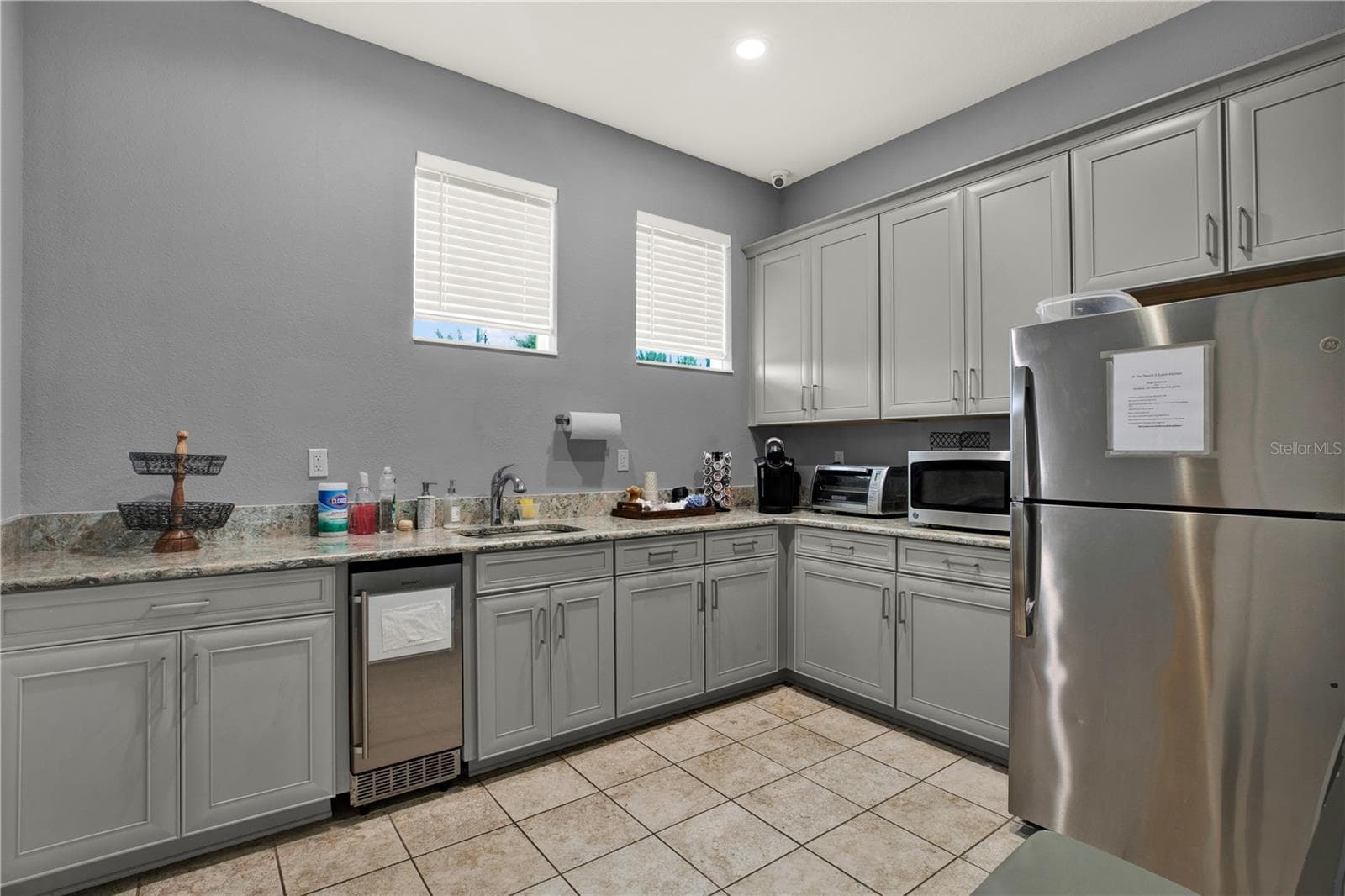 Single Family Residence at 19234 MOSSY PINE DR, TAMPA, photo 47 of 50
