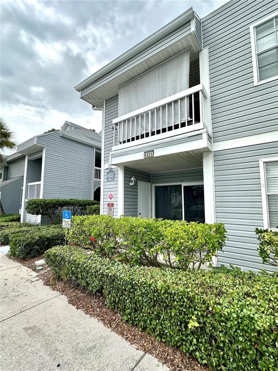 First floor patio - 6825 STONES THROW CIR N #1107, ST PETERSBURG