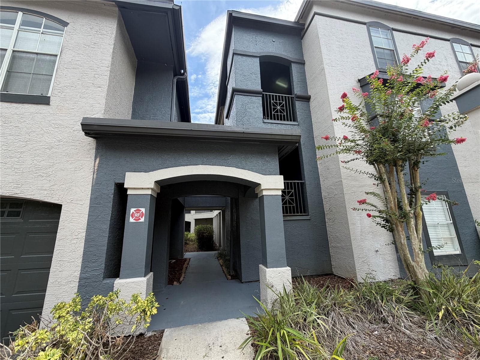 Condominium at 13210 ARBOR ISLE DR #102, TEMPLE TERRACE, photo 2 of 20