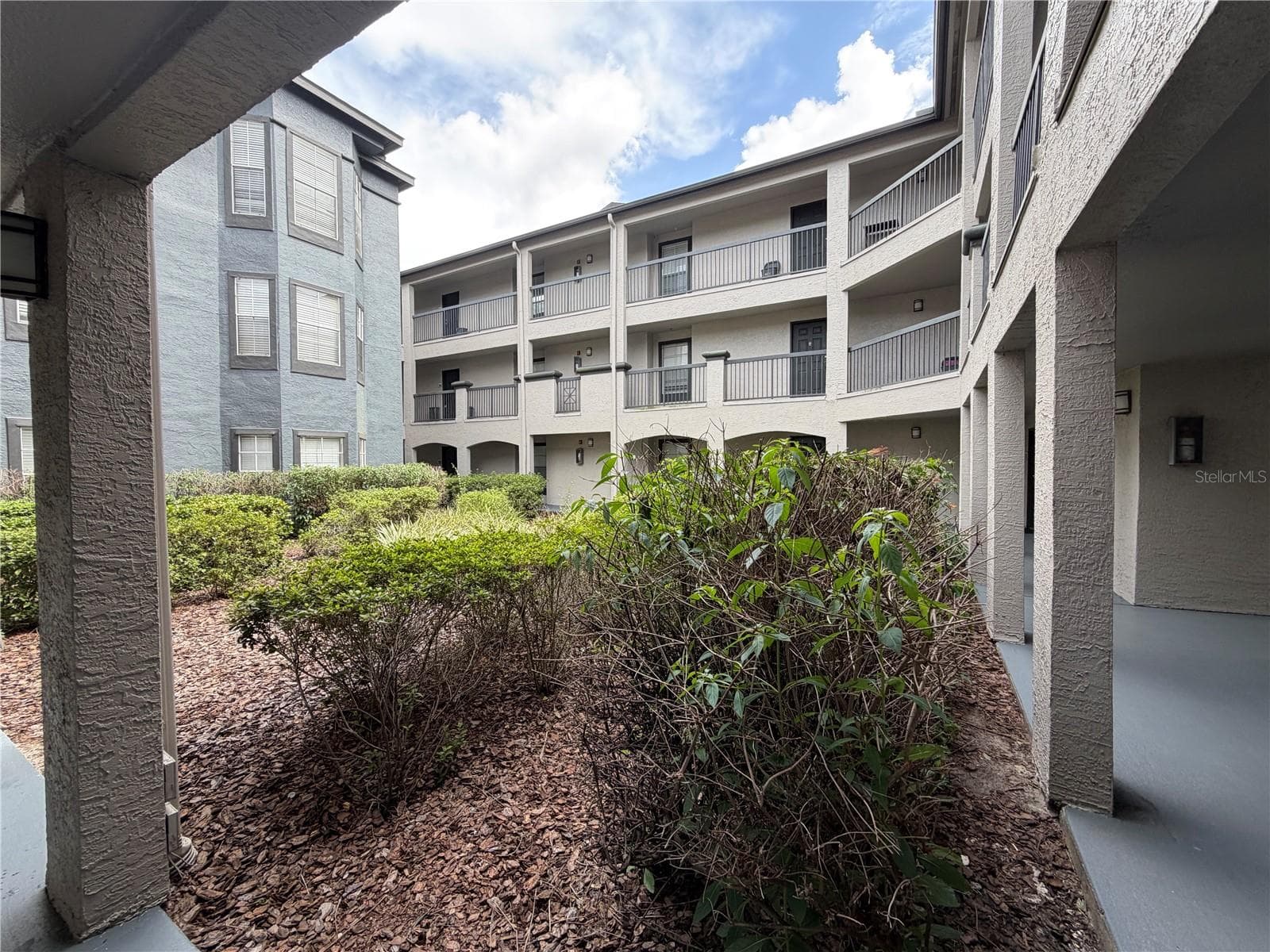 Condominium at 13210 ARBOR ISLE DR #102, TEMPLE TERRACE, photo 3 of 20