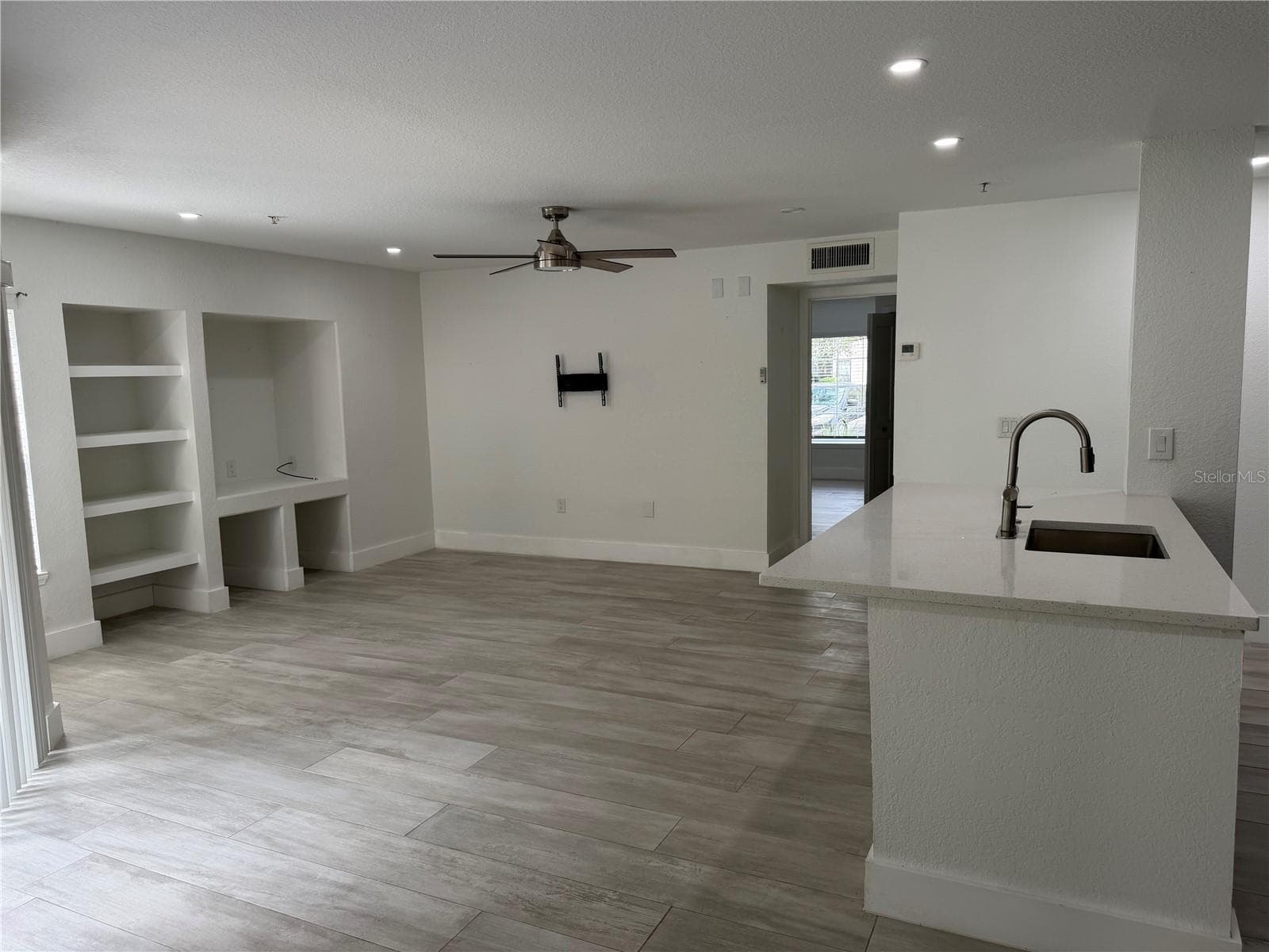 Condominium at 13210 ARBOR ISLE DR #102, TEMPLE TERRACE, photo 9 of 20