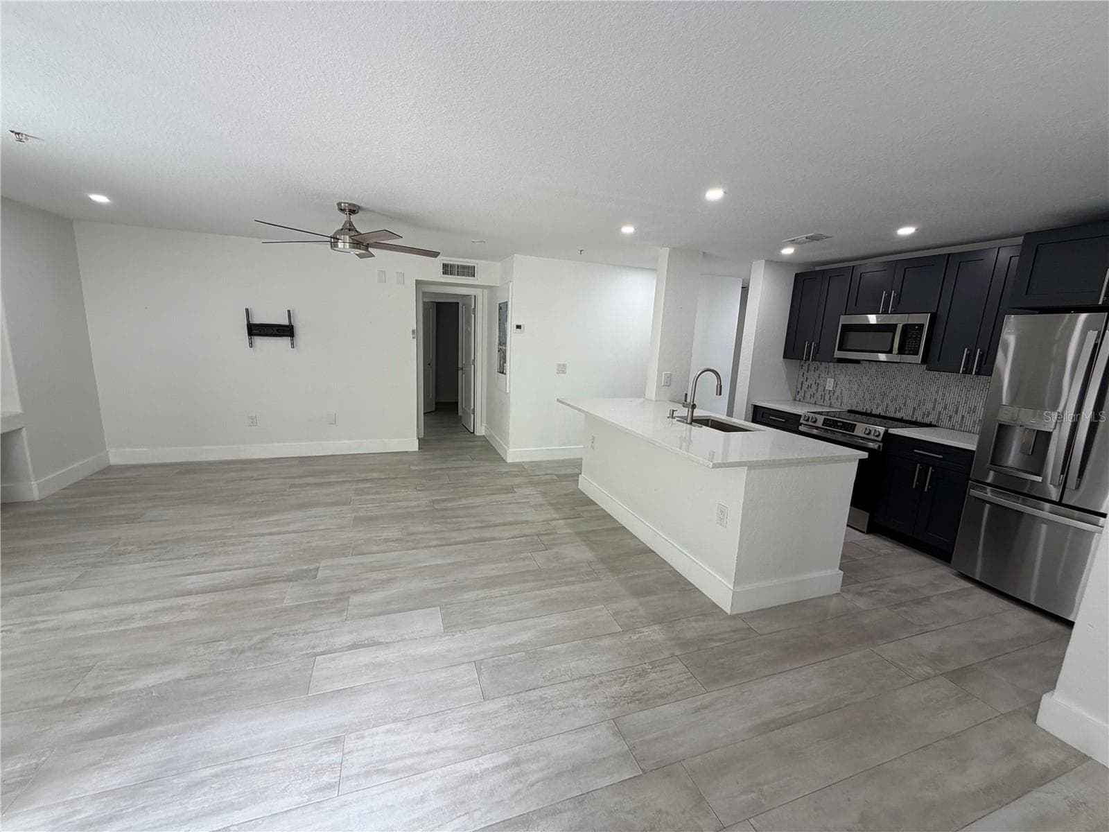 Condominium at 13210 ARBOR ISLE DR #102, TEMPLE TERRACE, photo 10 of 20