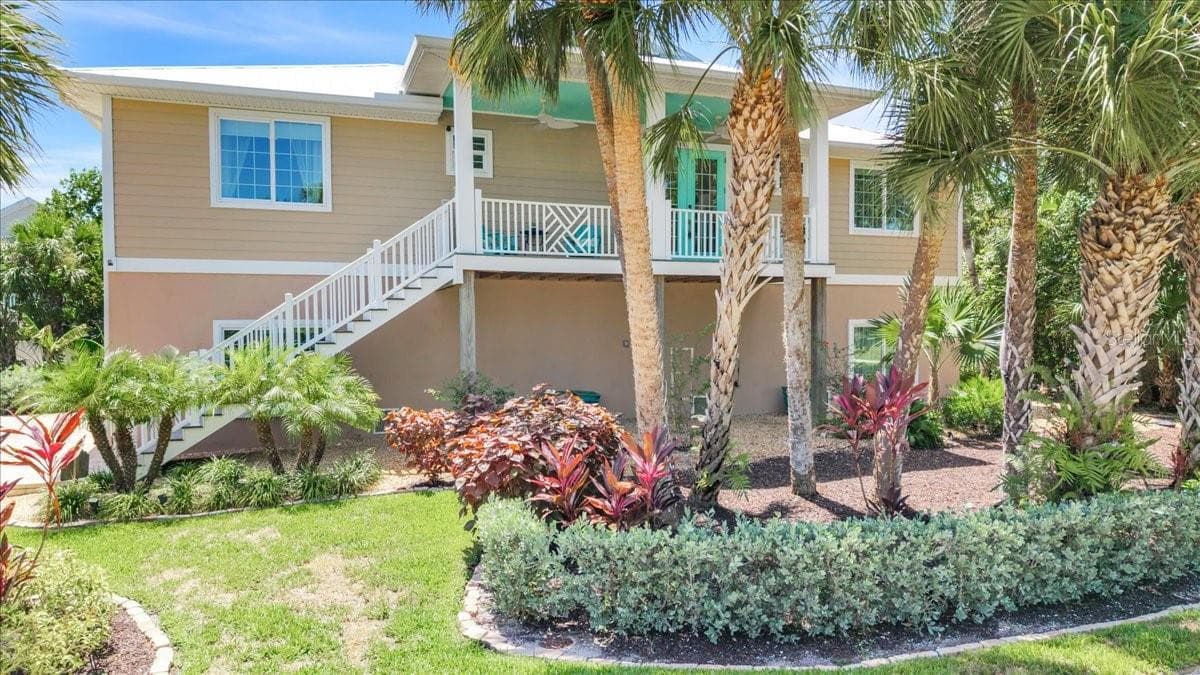 Single Family Residence at 9277 BELDING DR, SANIBEL, photo 4 of 78