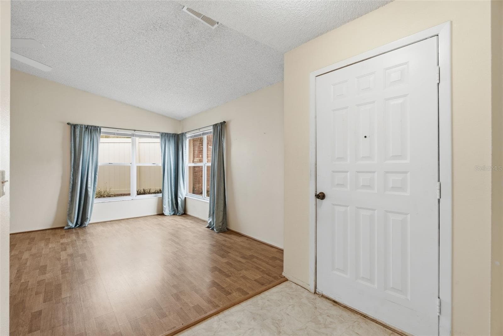 Condominium at 3960 SAILMAKER LN, HOLIDAY, photo 23 of 43
