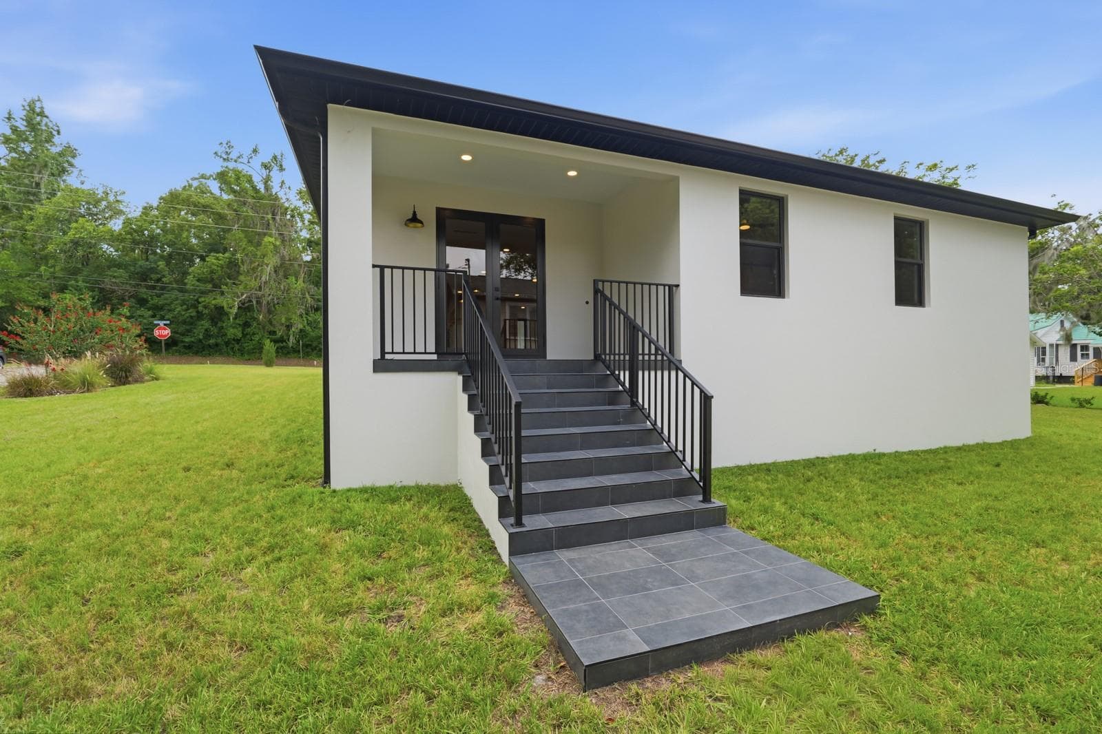 Single Family Residence at 64 HIGHLAND ST, BROOKSVILLE, photo 24 of 28