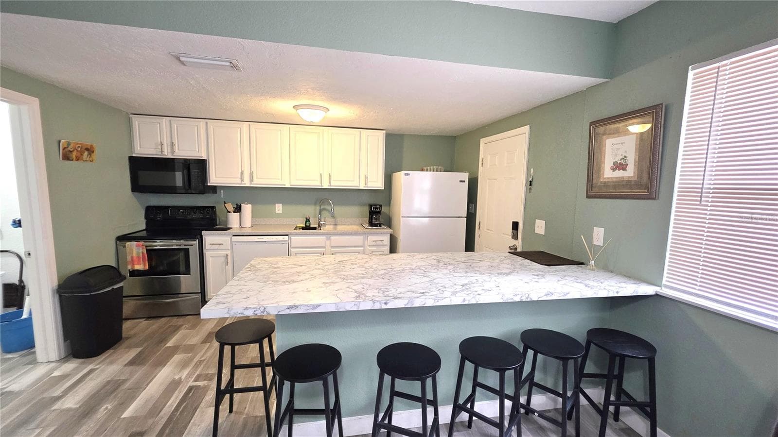 Single Family Residence at 2031 4TH ST, SARASOTA, photo 3 of 23