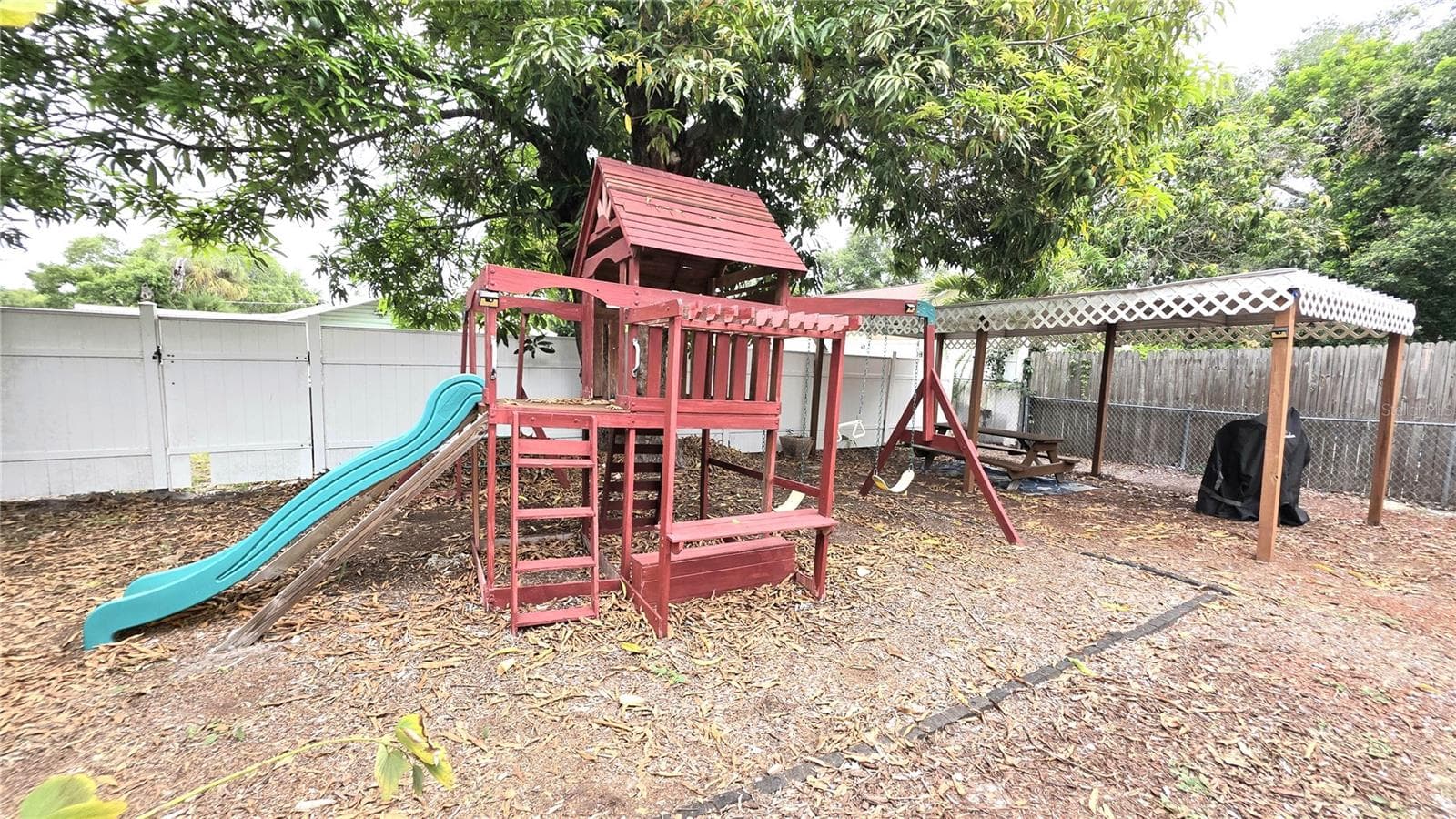 Single Family Residence at 2031 4TH ST, SARASOTA, photo 22 of 23