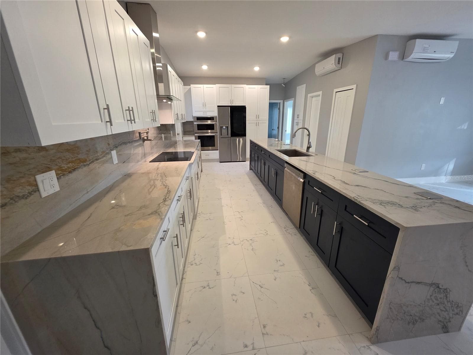 Single Family Residence at 1911 W AMELIA ST, ORLANDO, photo 4 of 15
