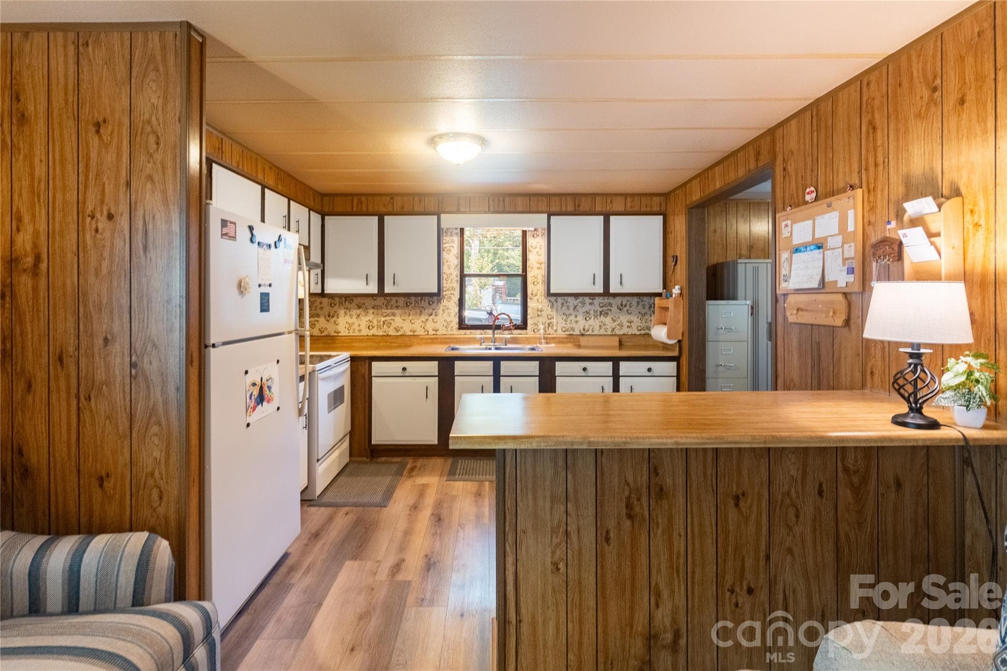Single Family Residence at 9606 Walkers Ferry Road, Charlotte, photo 2 of 40