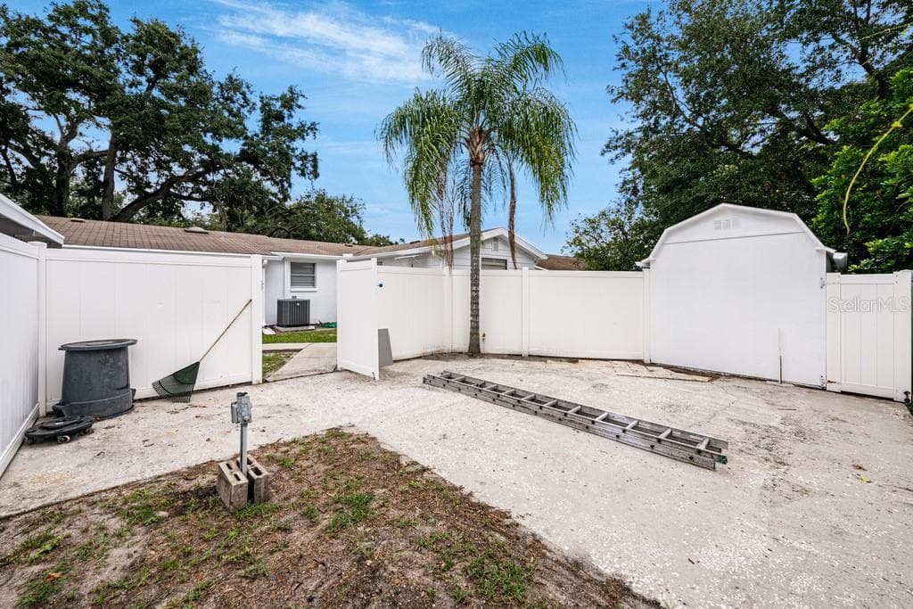 Single Family Residence at 1924 W NORTH ST, TAMPA, photo 68 of 72