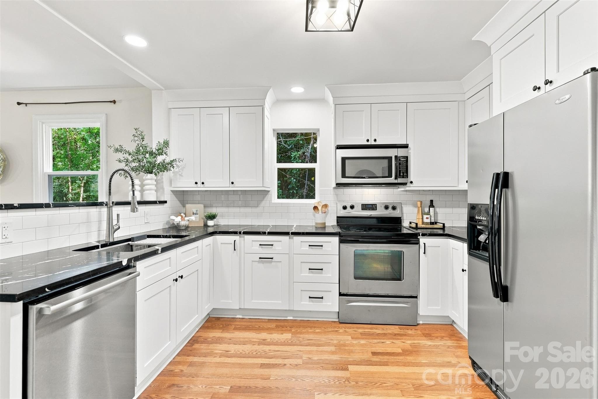 Single Family Residence at 1815 Arnold Drive, Charlotte, photo 12 of 28