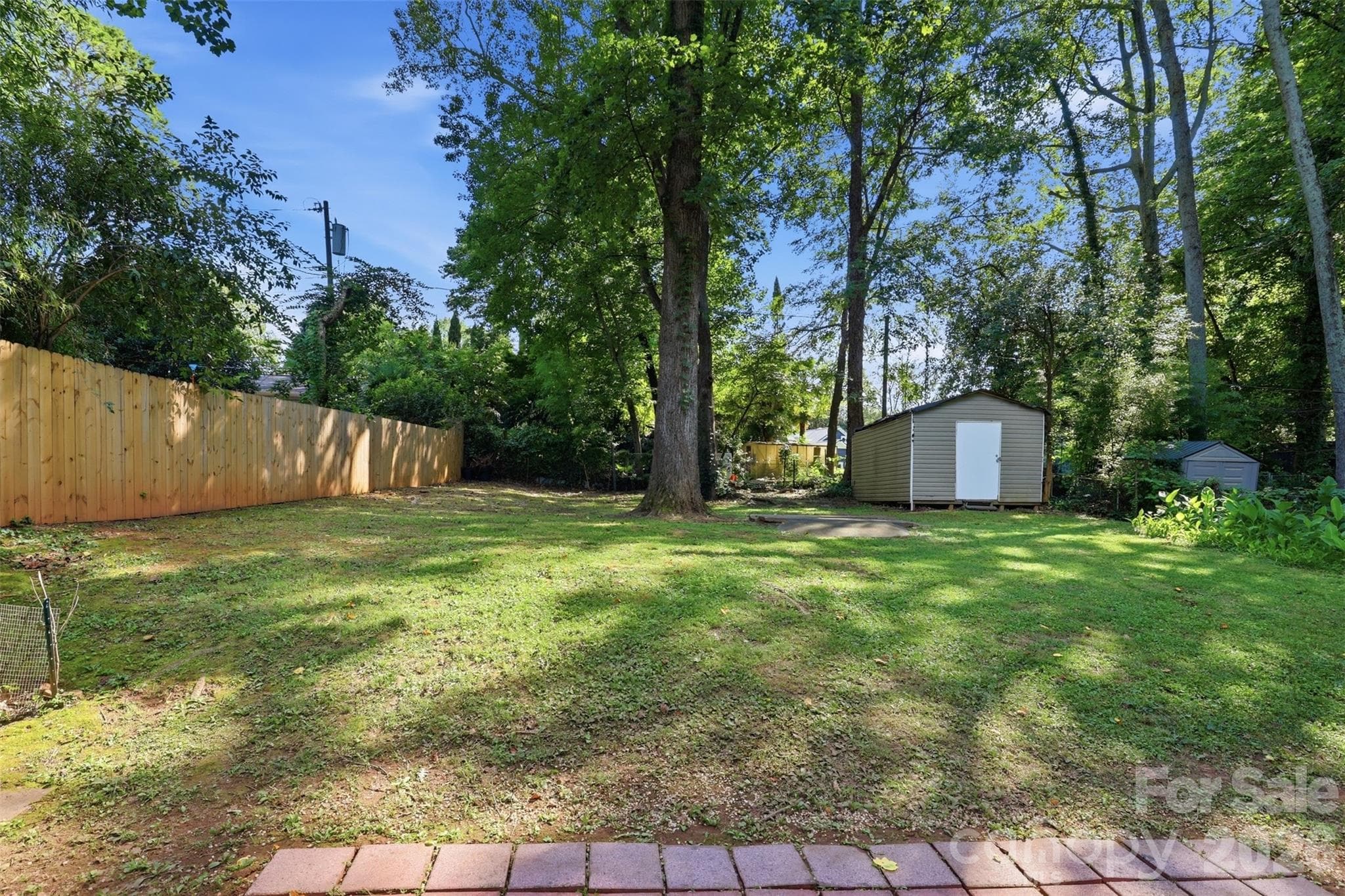 Single Family Residence at 1815 Arnold Drive, Charlotte, photo 22 of 28