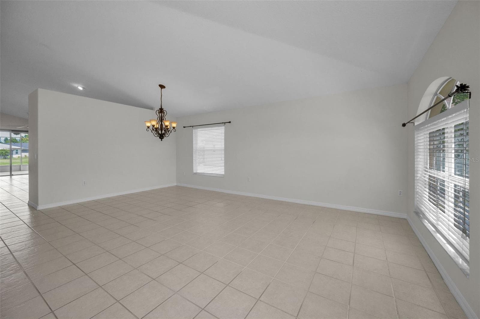 LARGE LIVING AND DINING ROOM COMBO - 12021 FERN TERRACE CT, TRINITY