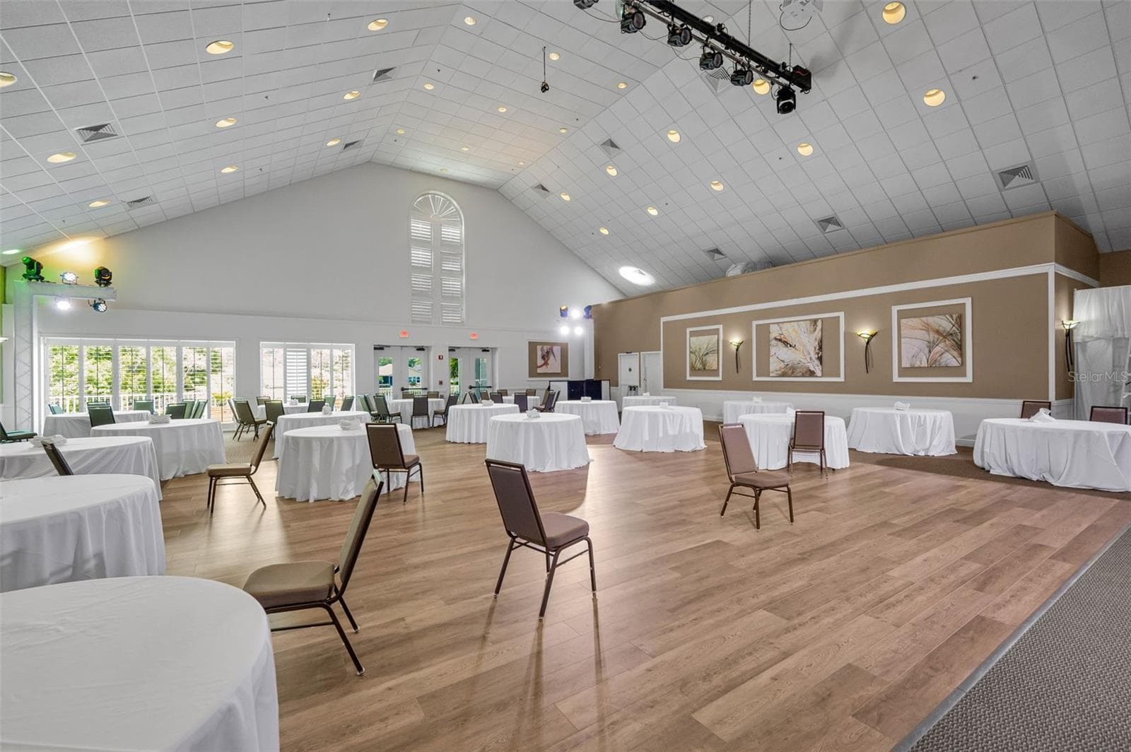 THE BALLROOM IN THE CLUBHOUSE, PERFECT FOR FUNCTIONS AND COMMUNITY EVENTS. - 12021 FERN TERRACE CT, TRINITY