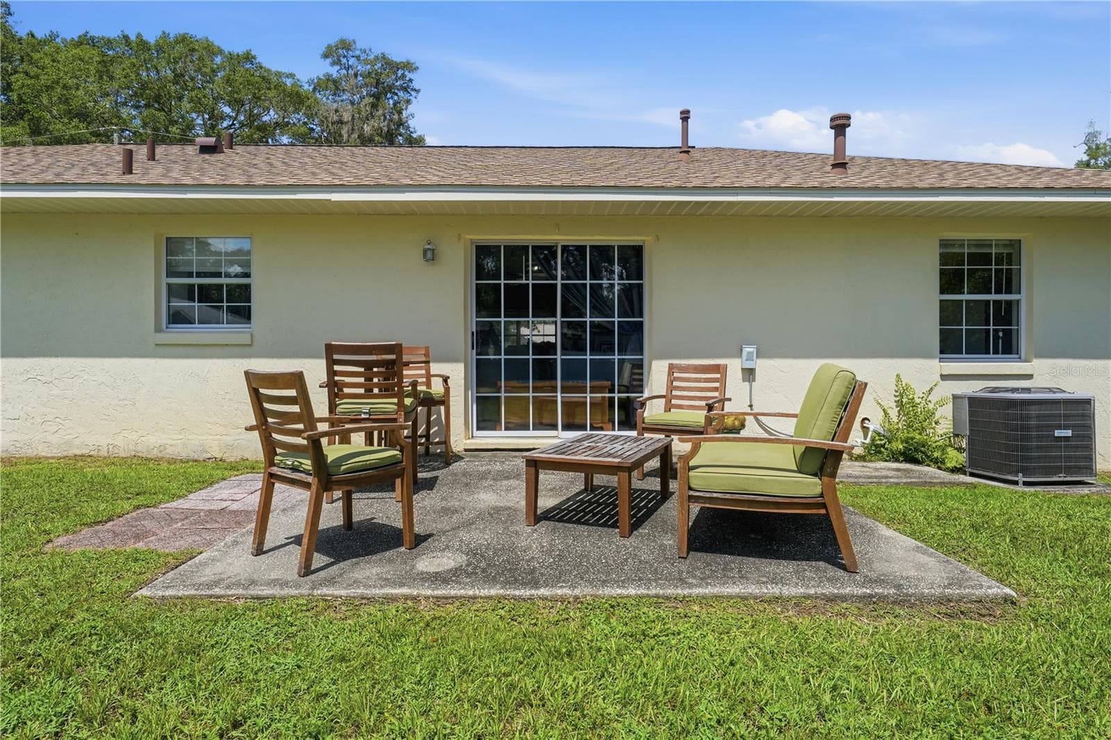 BBQ anyone? - 3835 NE 13TH AVE, OCALA