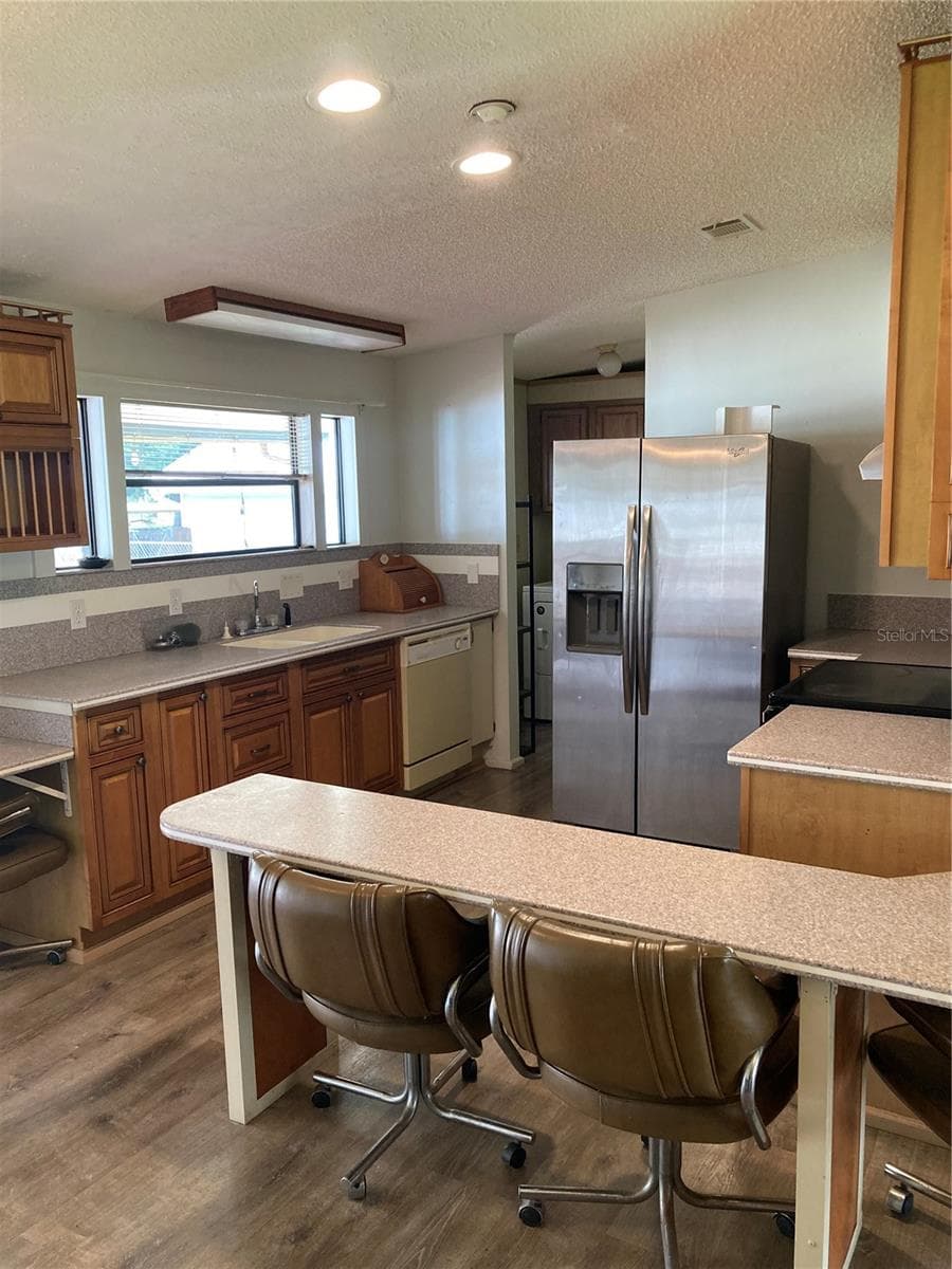 Manufactured Home at 1038 20TH ST, OKEECHOBEE, photo 3 of 52