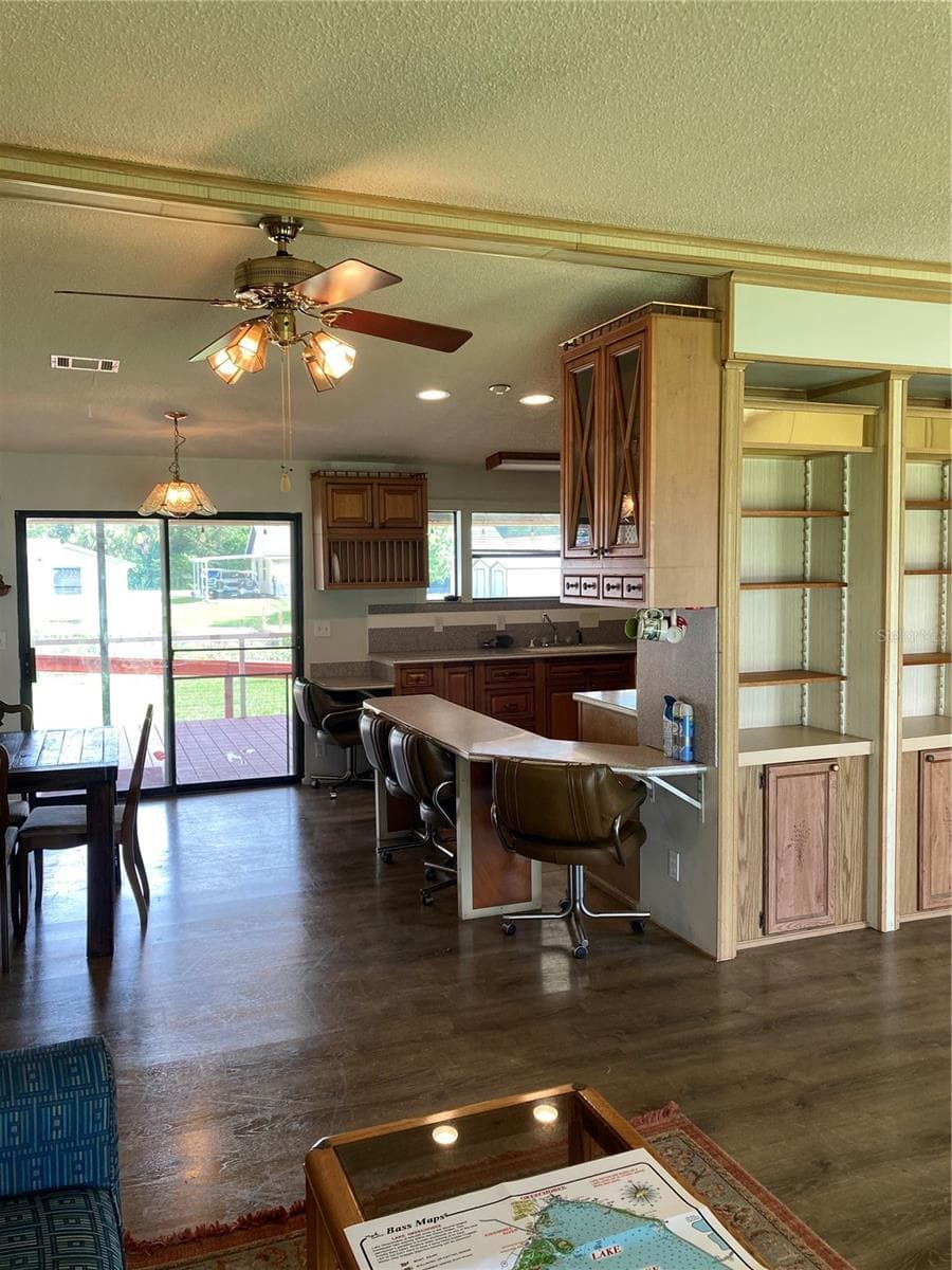 Manufactured Home at 1038 20TH ST, OKEECHOBEE, photo 11 of 52