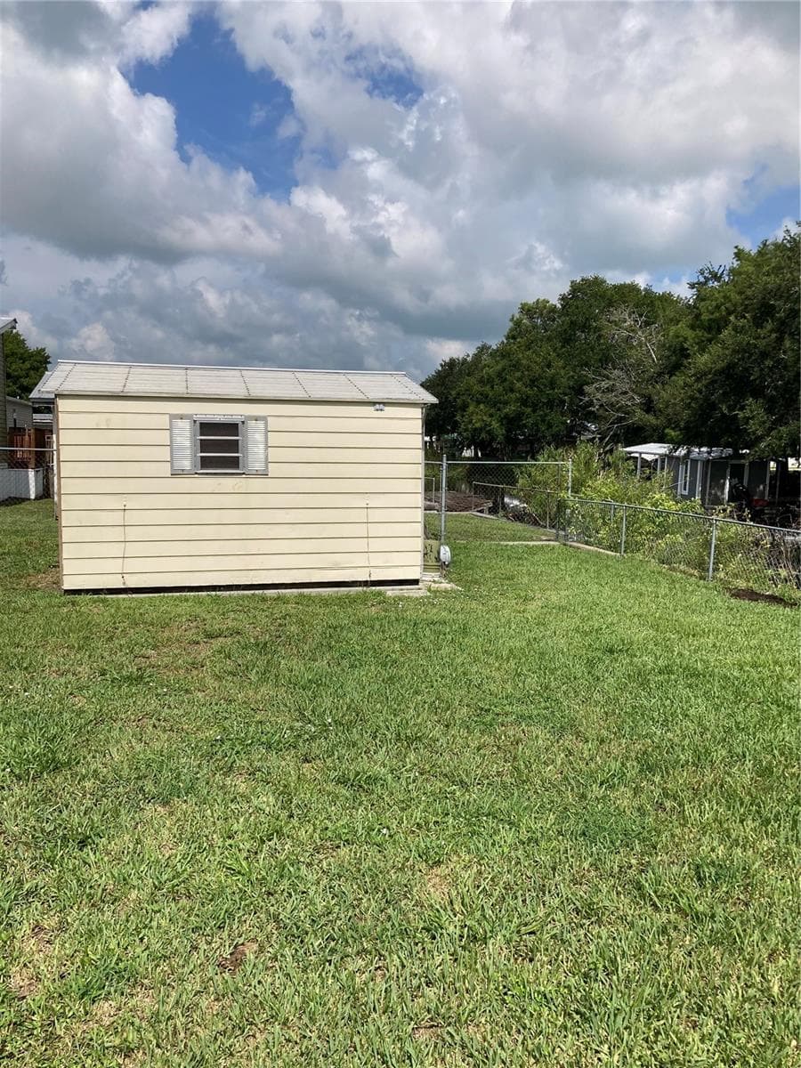 Manufactured Home at 1038 20TH ST, OKEECHOBEE, photo 37 of 52