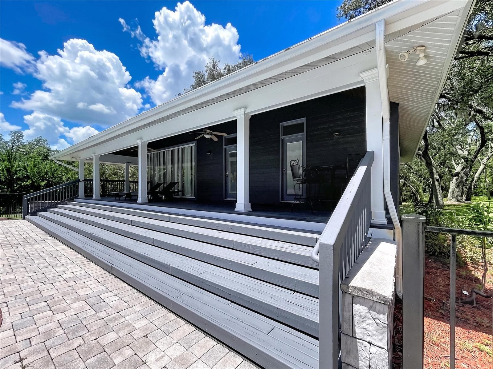 Pool house - 2918 MAGNOLIA TRCE, TARPON SPRINGS