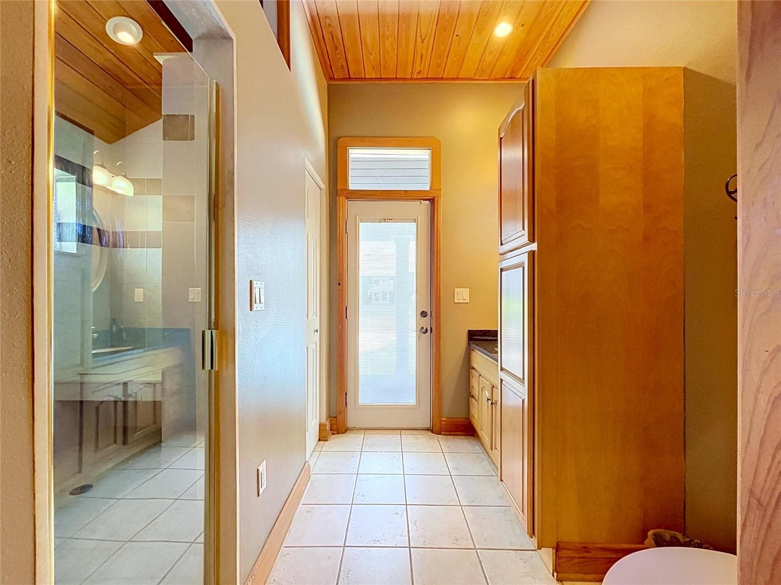 Pool house Bathroom - 2918 MAGNOLIA TRCE, TARPON SPRINGS