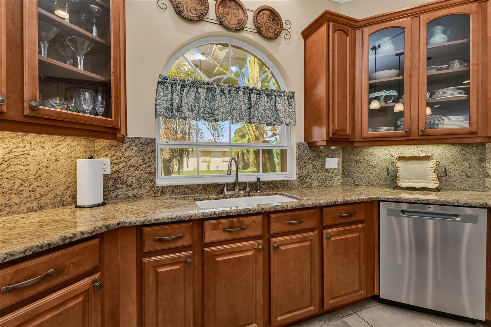 Kitchen, Granite Countertops and Backsplash - 24228 PEPPERCORN RD, PUNTA GORDA