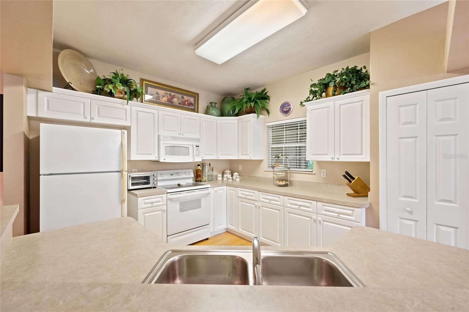 Townhouse at 2760 NW 105TH DR, GAINESVILLE, photo 11 of 26