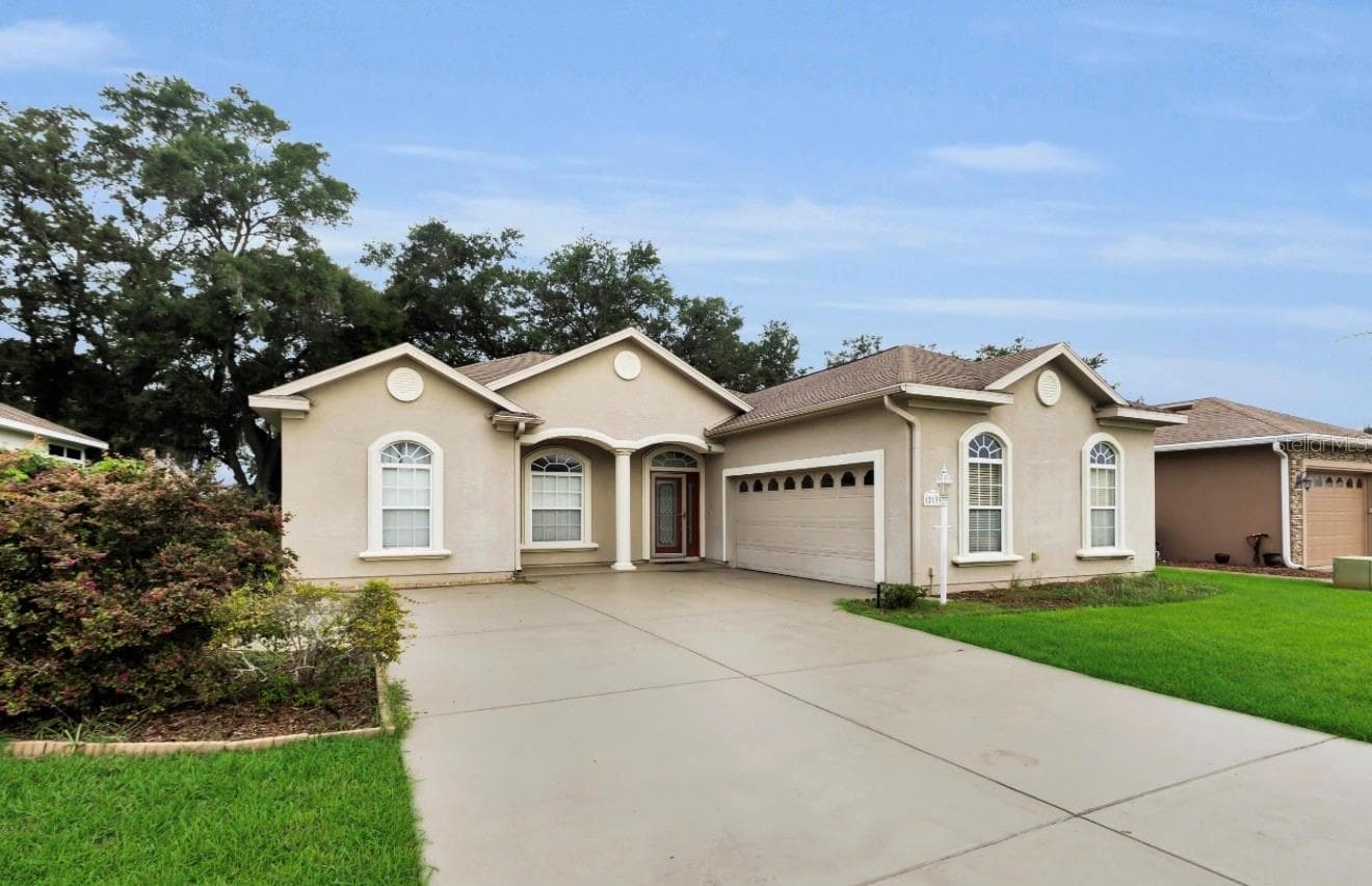 Single Family Residence at 12139 SE 175TH LOOP, SUMMERFIELD, photo 2 of 36