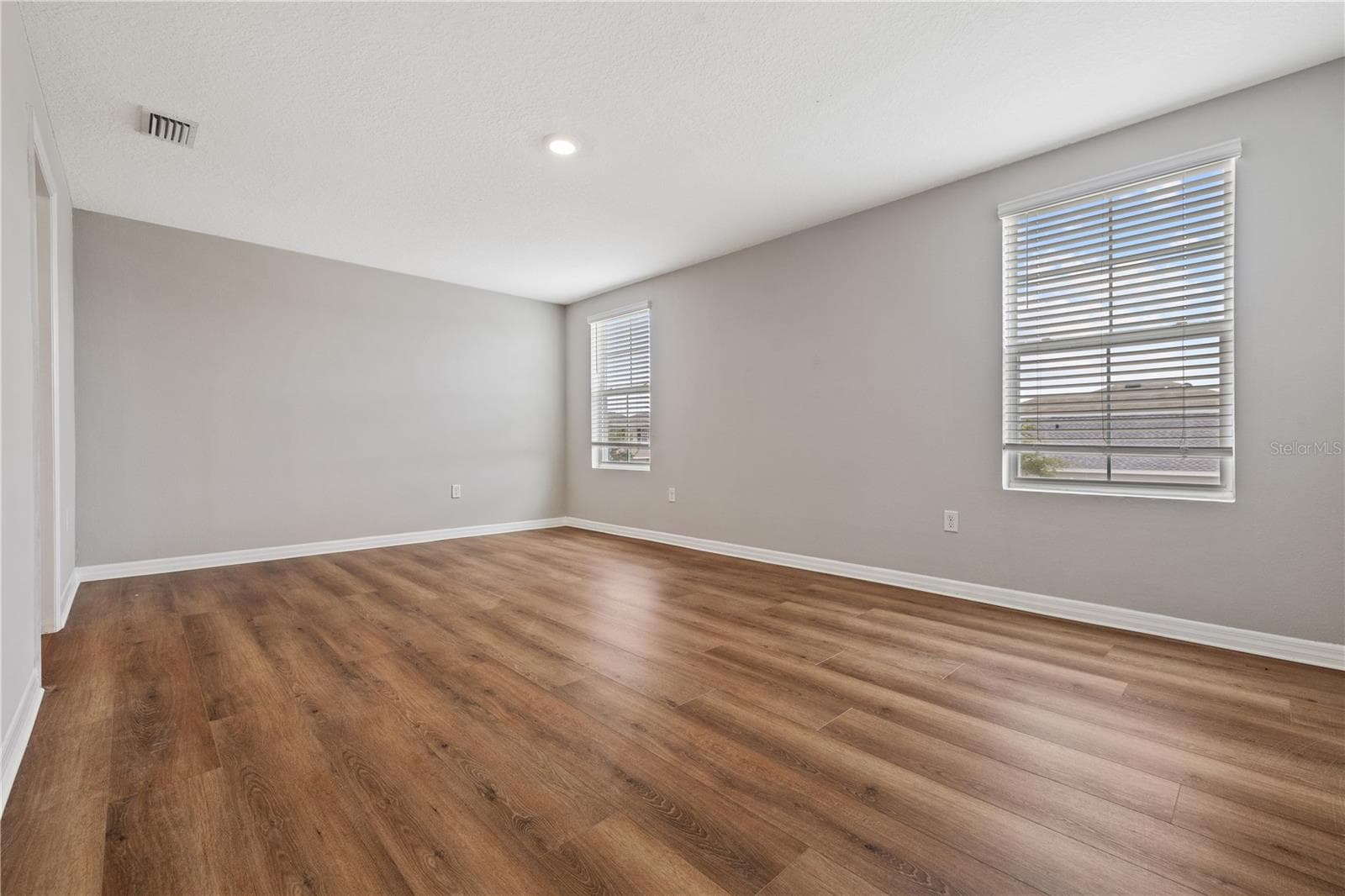 Single Family Residence at 11722 WHITE WILLOW LN, RIVERVIEW, photo 14 of 34