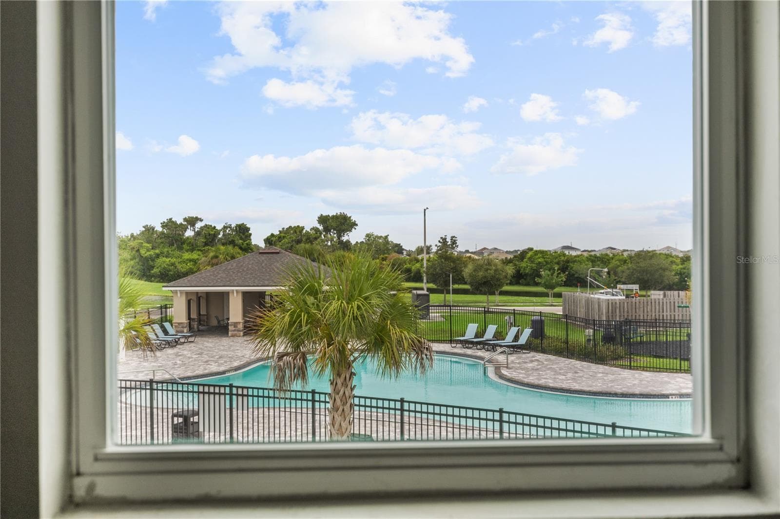 Single Family Residence at 11722 WHITE WILLOW LN, RIVERVIEW, photo 28 of 34