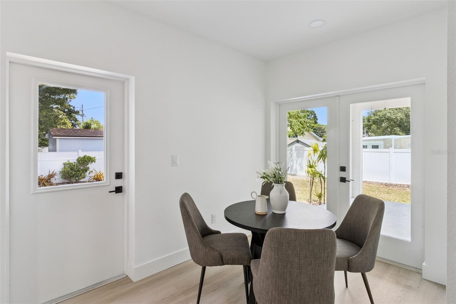 Single Family Residence at 7211 ORPINE DR N, ST PETERSBURG, photo 10 of 27