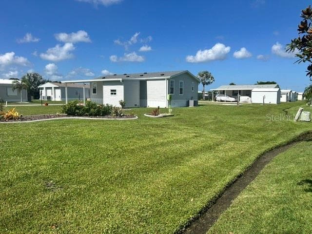 beautifully landscaped ready for new home - 267 DOLPHIN PKWY, PUNTA GORDA