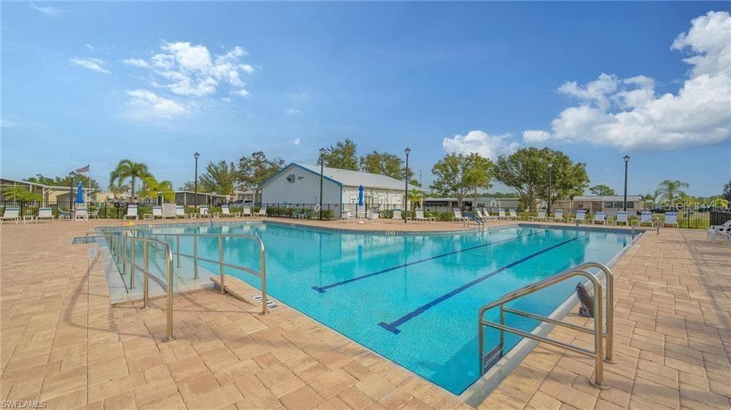 community pool - 267 DOLPHIN PKWY, PUNTA GORDA