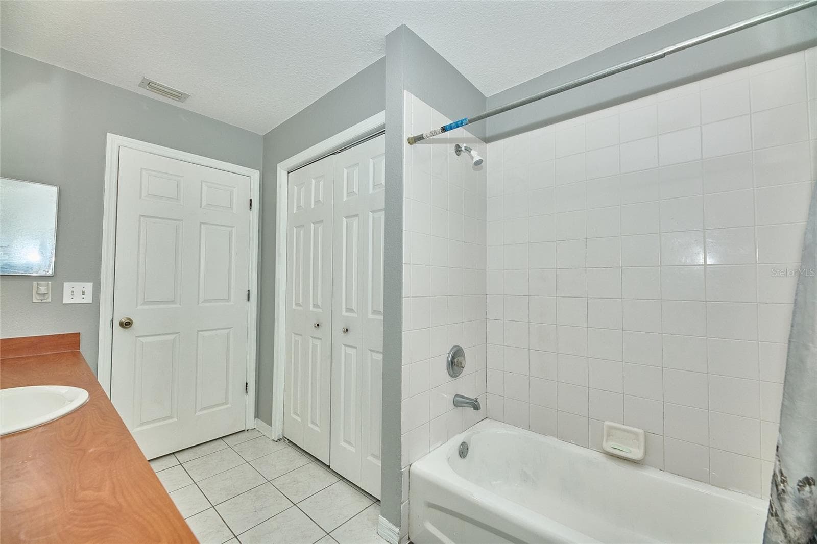 Single Family Residence at 212 13TH AVE W, BRADENTON, photo 18 of 23