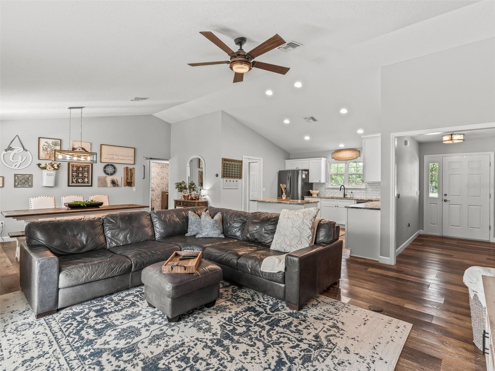 Single Family Residence at 1539 SE 34TH WAY, SUMTERVILLE, photo 10 of 51