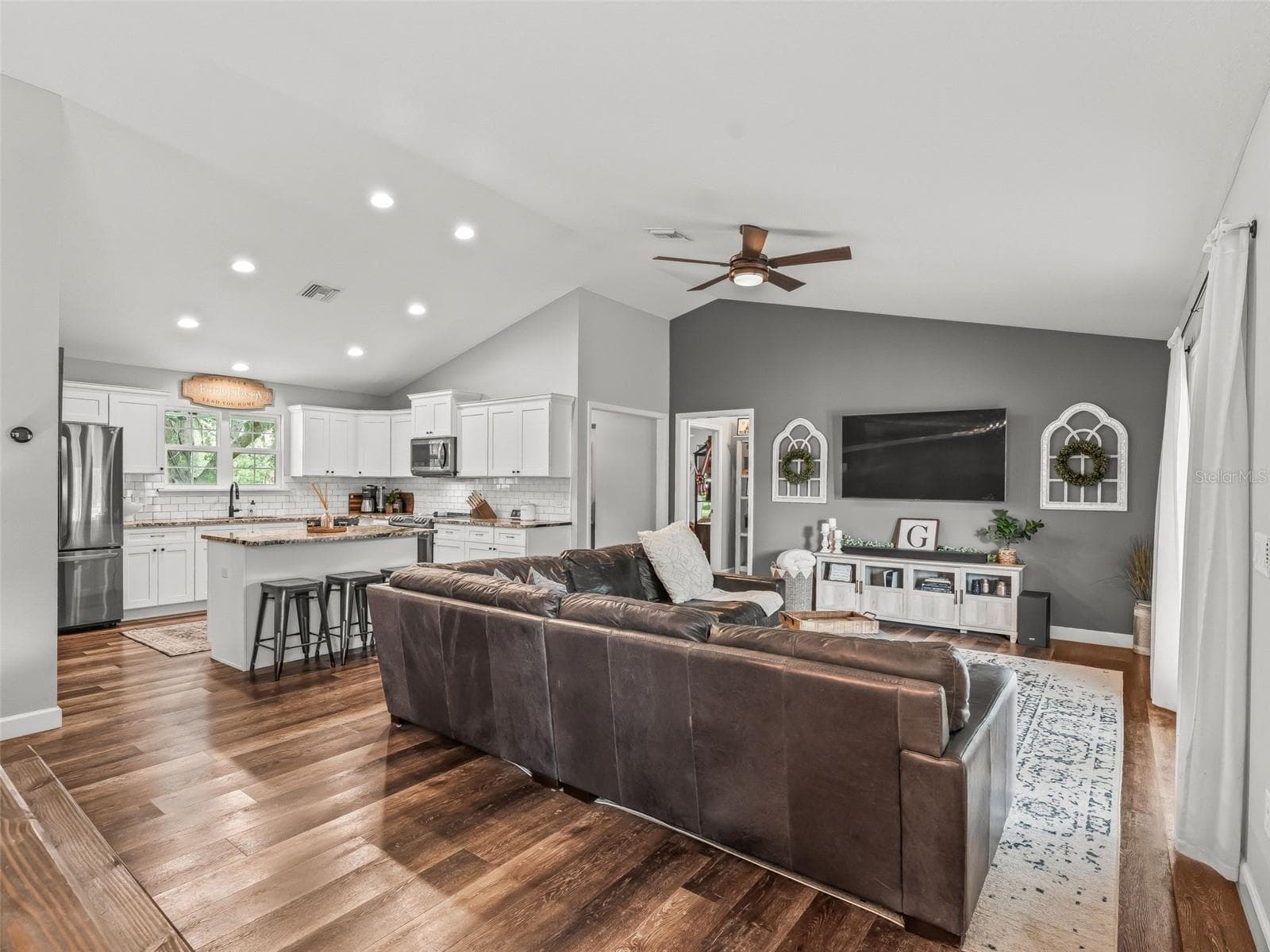 Single Family Residence at 1539 SE 34TH WAY, SUMTERVILLE, photo 12 of 51