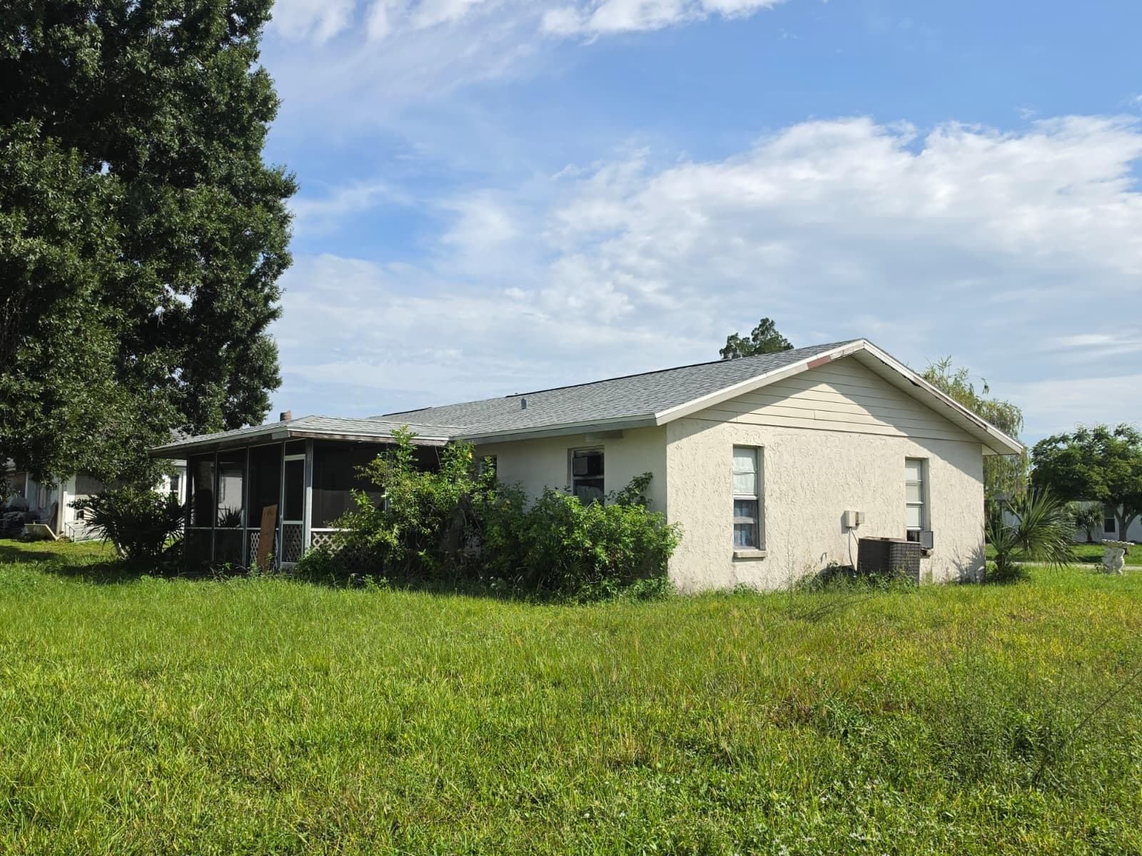 Single Family Residence at 586 ALTOONA ST NW, PORT CHARLOTTE, photo 3 of 4